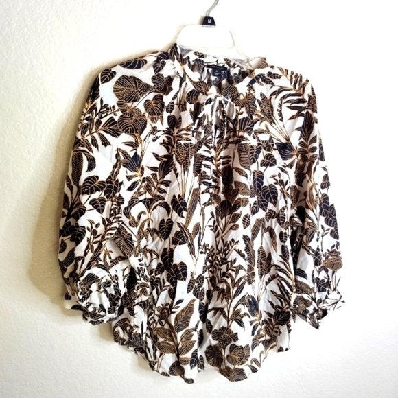 Ann Taylor light weight leave print relaxed tie front blouse sz Xl - Picture 1 of 9